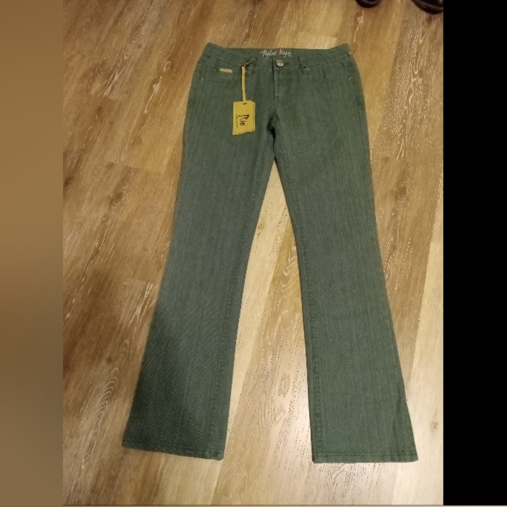 Tyler Skye size 28 Jeans new without tags